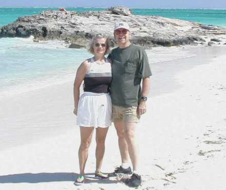 Sue and Howard AK9F on the beach